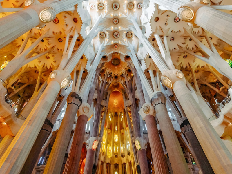 VISITA GUIADA A LA SAGRADA FAMÍLIA (ACTUALITZACIÓ)
